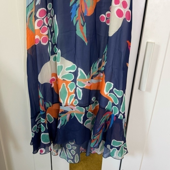 Kiwe lightweight dress size 36 or Small - Picture 4 of 9